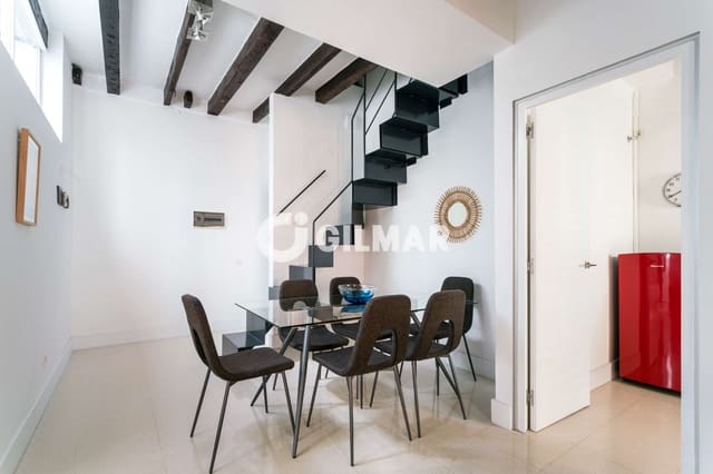 Hus till salu i Feria, Sevilla stad - 2 450 000 € (Ref: 10130577)