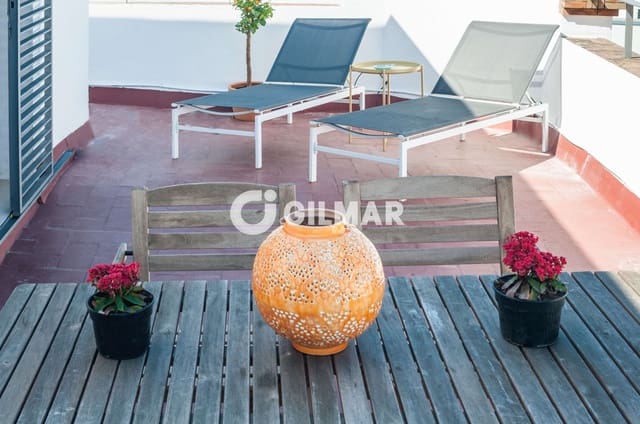 Hus till salu i Feria, Sevilla stad - 2 450 000 € (Ref: 10130577)
