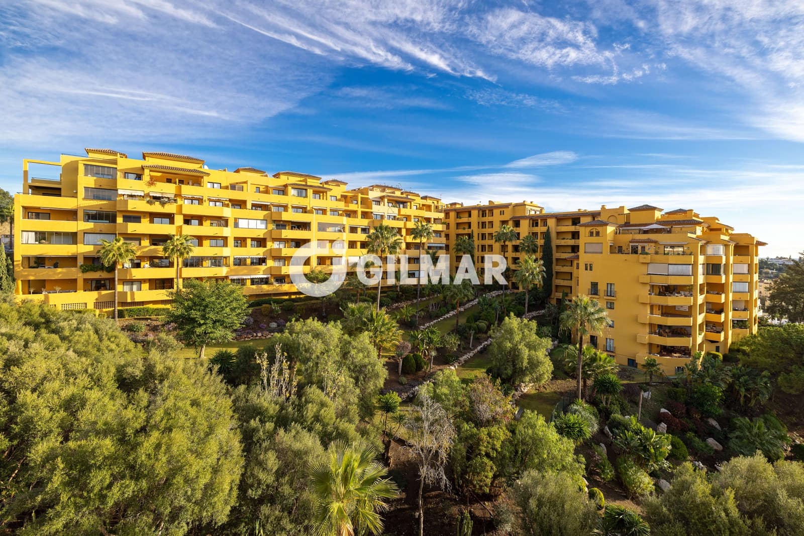 2 soveværelse Lejlighed til salg i Estepona med swimmingpool garage - € 292.000 (Ref: 10136591)