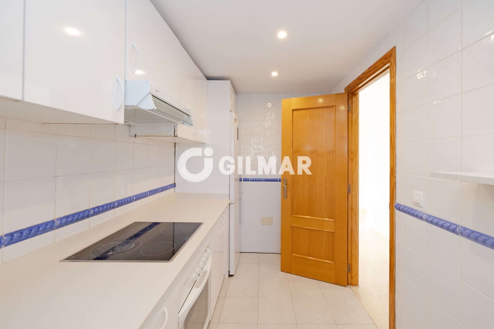 2 quarto Apartamento para venda em Estepona com piscina garagem - 292 000 € (Ref: 10136591)