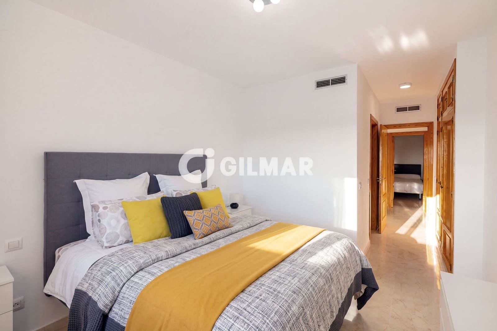 2 quarto Apartamento para venda em Estepona com piscina garagem - 292 000 € (Ref: 10136591)