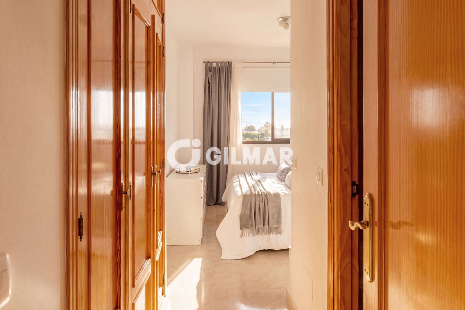 2 quarto Apartamento para venda em Estepona com piscina garagem - 292 000 € (Ref: 10136591)