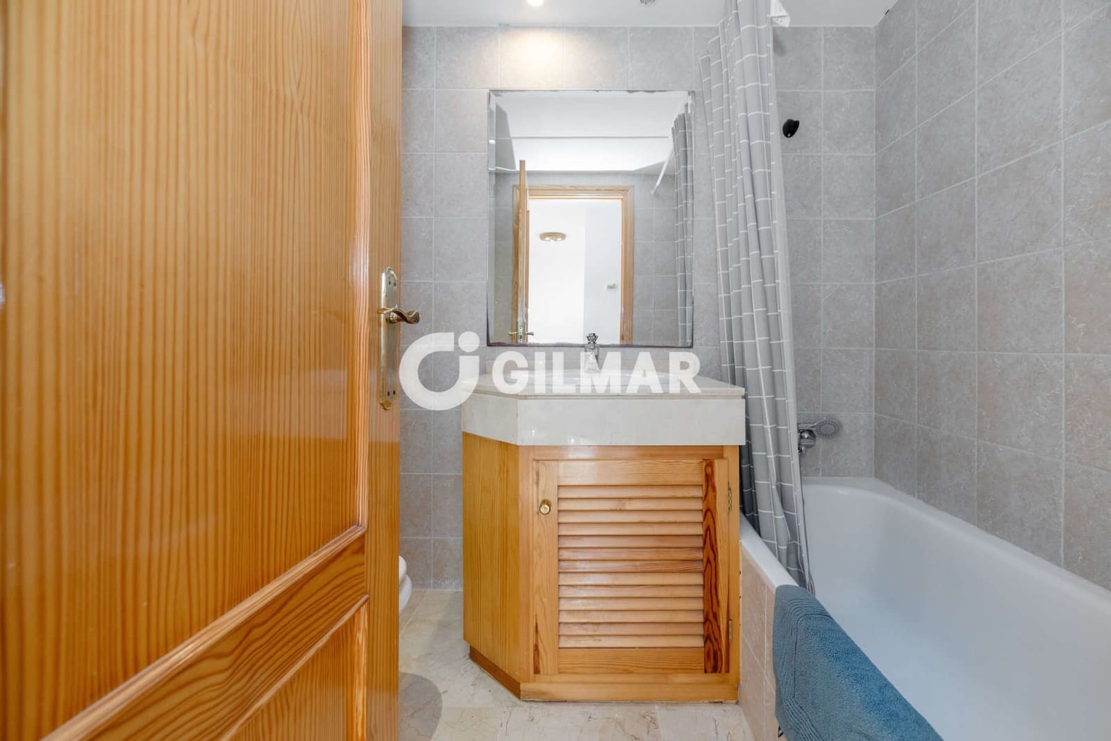 2 quarto Apartamento para venda em Estepona com piscina garagem - 292 000 € (Ref: 10136591)