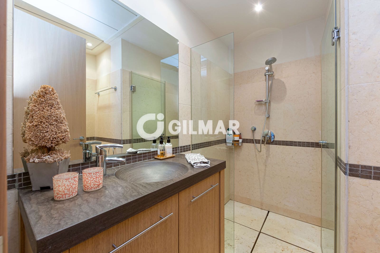 3 sypialnia Mieszkanie na sprzedaż w Marbella z basenem garażem - 880 000 € (Ref: 10136592)