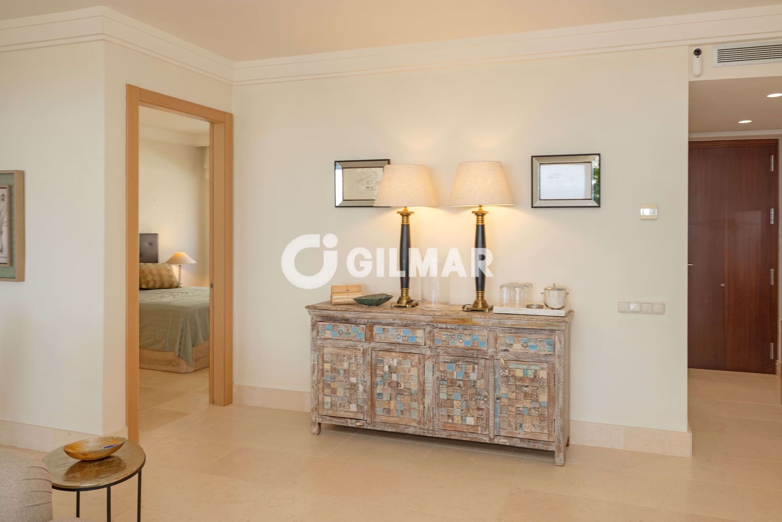 3 sypialnia Mieszkanie na sprzedaż w Marbella z basenem garażem - 880 000 € (Ref: 10136592)