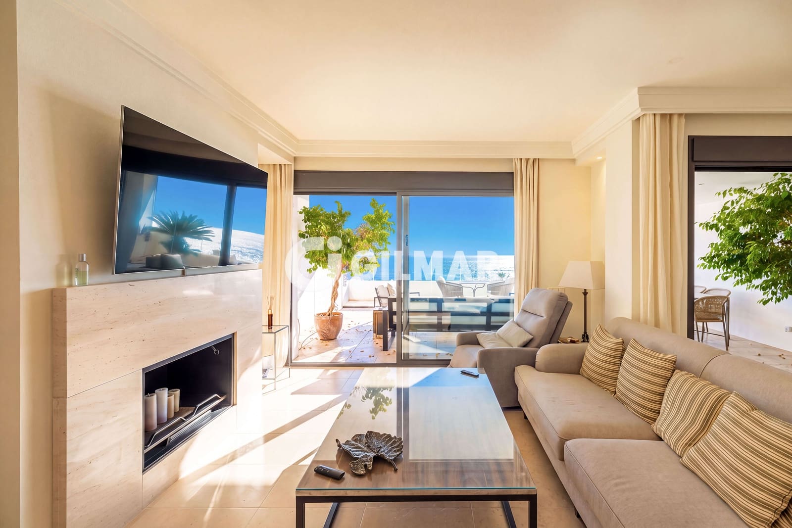 3 sypialnia Mieszkanie na sprzedaż w Marbella z basenem garażem - 880 000 € (Ref: 10136592)