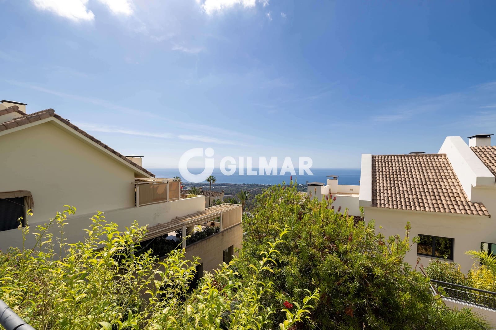 3 sypialnia Mieszkanie na sprzedaż w Marbella z basenem garażem - 880 000 € (Ref: 10136592)