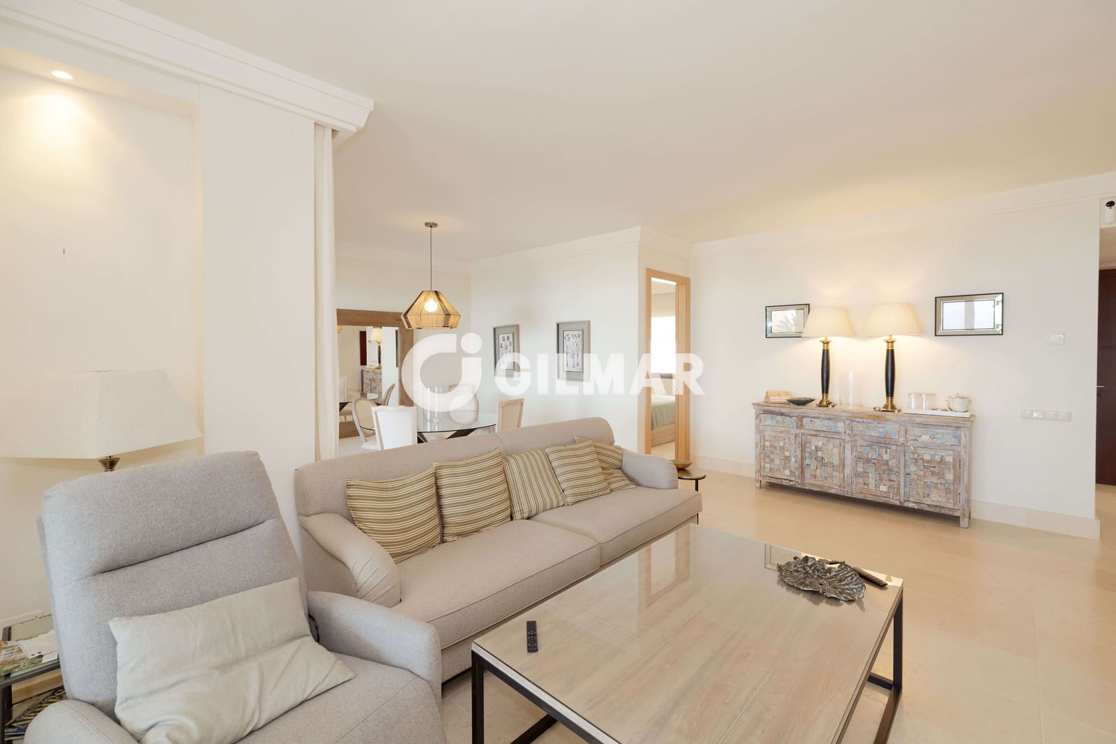 3 sypialnia Mieszkanie na sprzedaż w Marbella z basenem garażem - 880 000 € (Ref: 10136592)