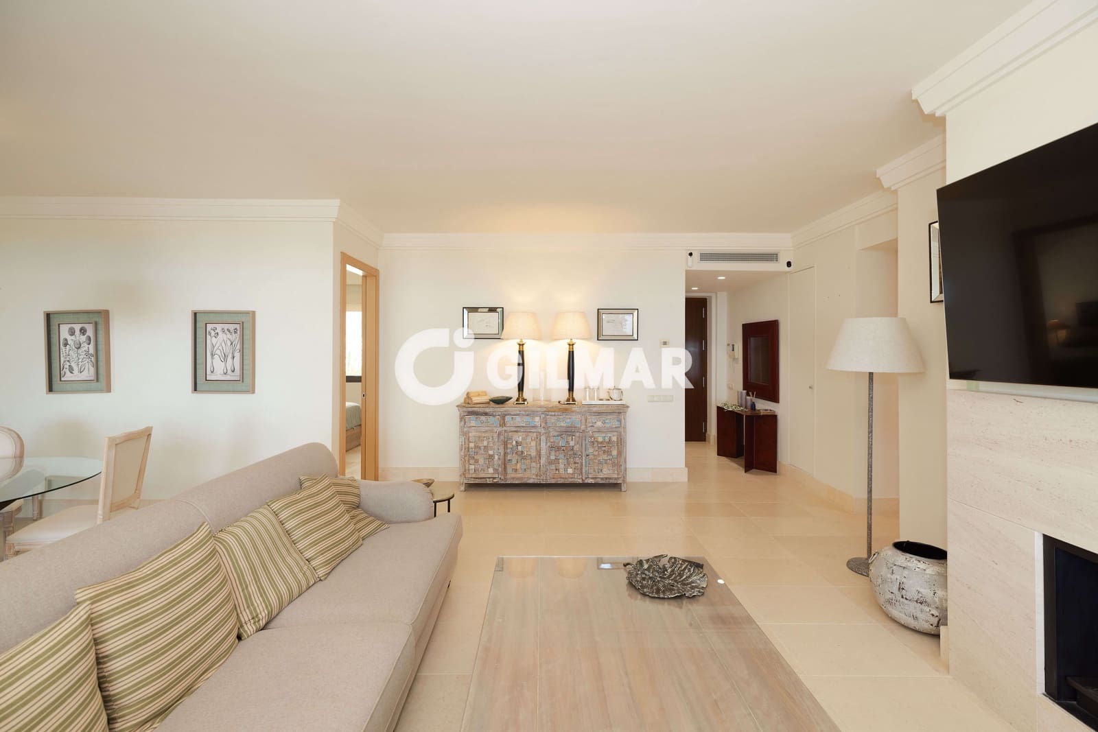 3 sypialnia Mieszkanie na sprzedaż w Marbella z basenem garażem - 880 000 € (Ref: 10136592)