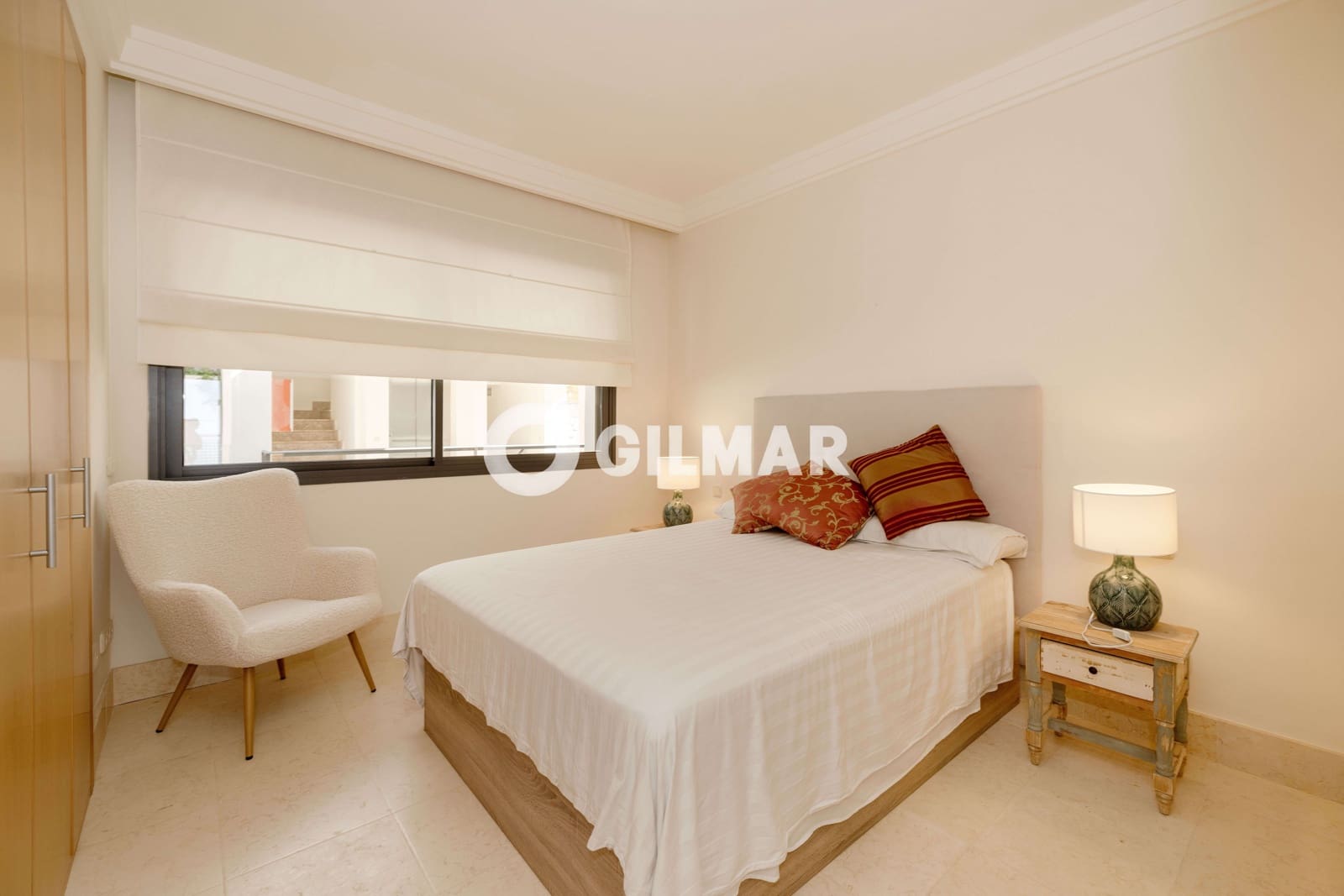3 sypialnia Mieszkanie na sprzedaż w Marbella z basenem garażem - 880 000 € (Ref: 10136592)