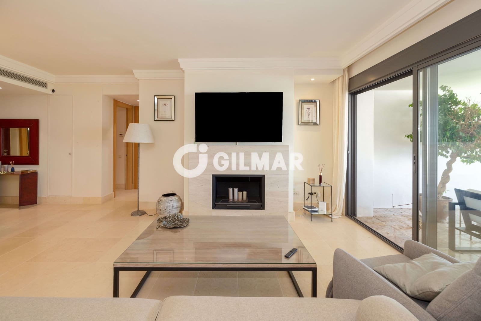 3 sypialnia Mieszkanie na sprzedaż w Marbella z basenem garażem - 880 000 € (Ref: 10136592)