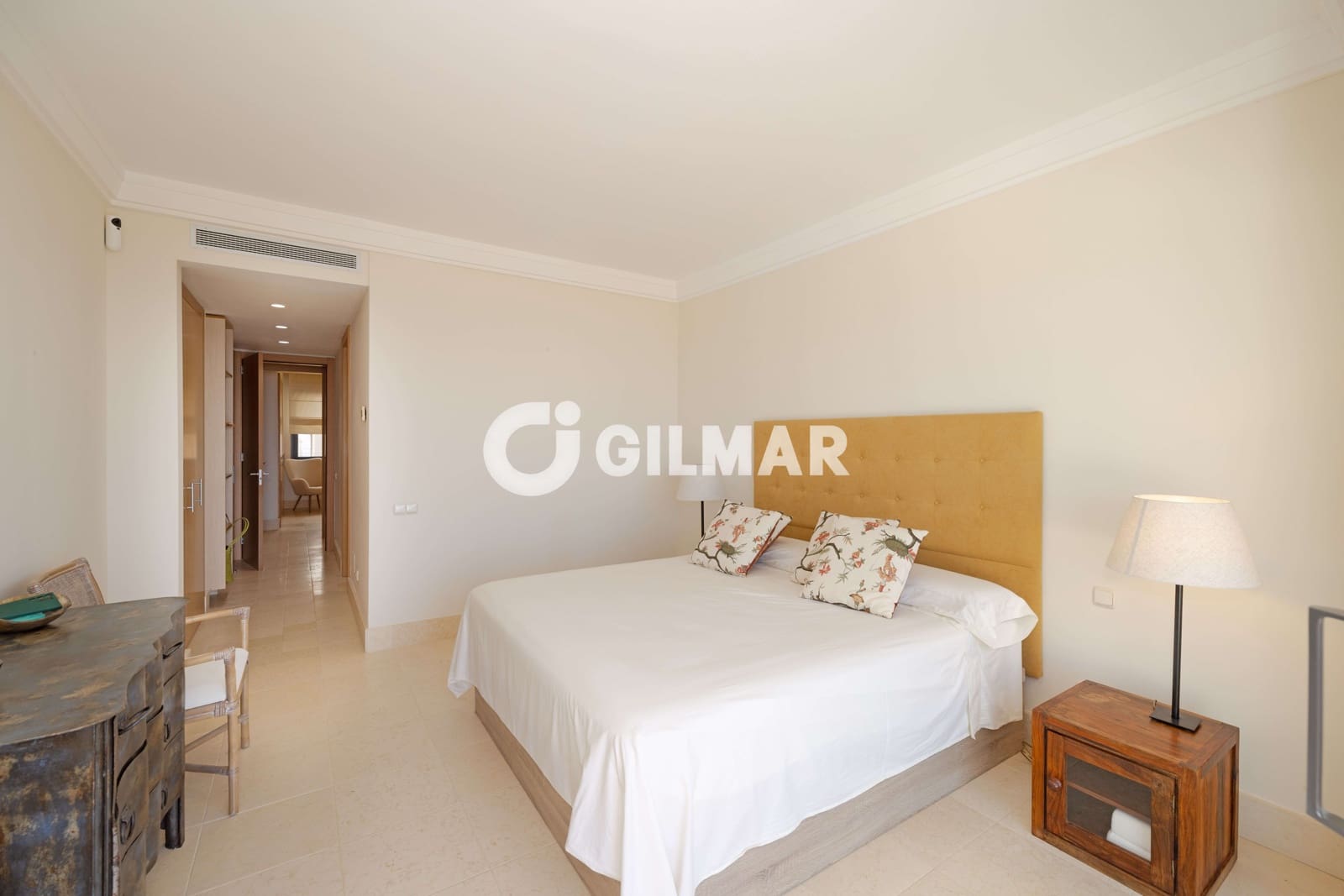 3 sypialnia Mieszkanie na sprzedaż w Marbella z basenem garażem - 880 000 € (Ref: 10136592)
