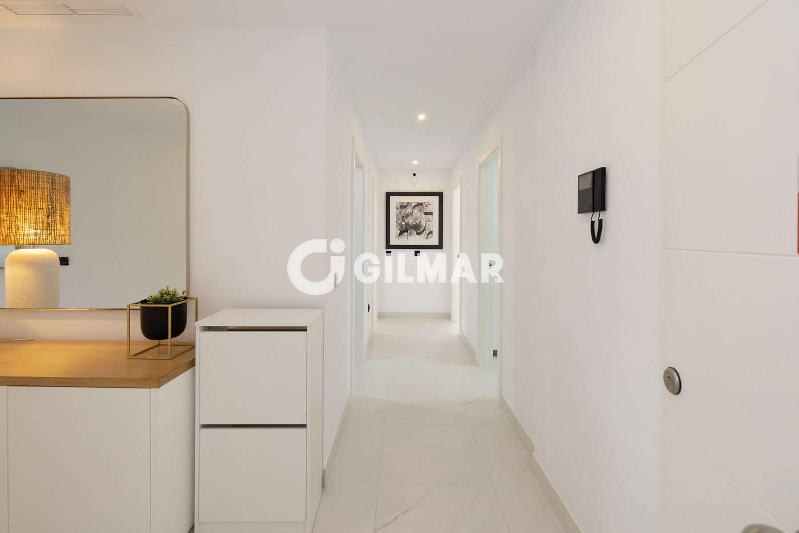 2 bedroom Flat for sale in Estepona with pool garage - € 545,000 (Ref: 10136741)