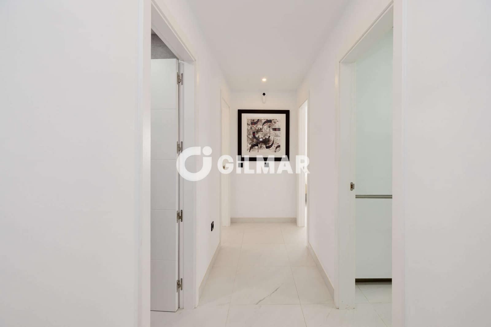 2 bedroom Flat for sale in Estepona with pool garage - € 545,000 (Ref: 10136741)