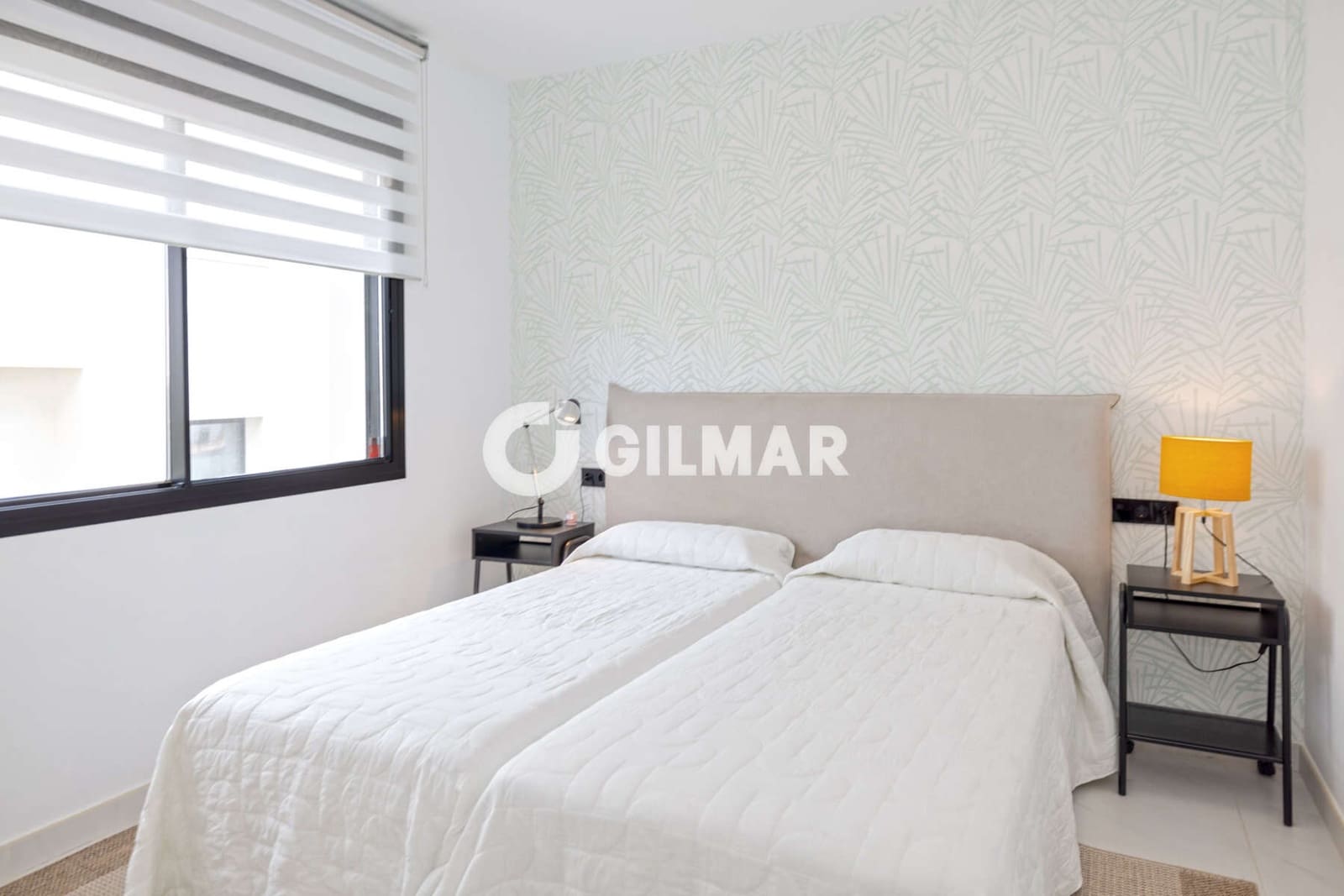 2 bedroom Flat for sale in Estepona with pool garage - € 545,000 (Ref: 10136741)