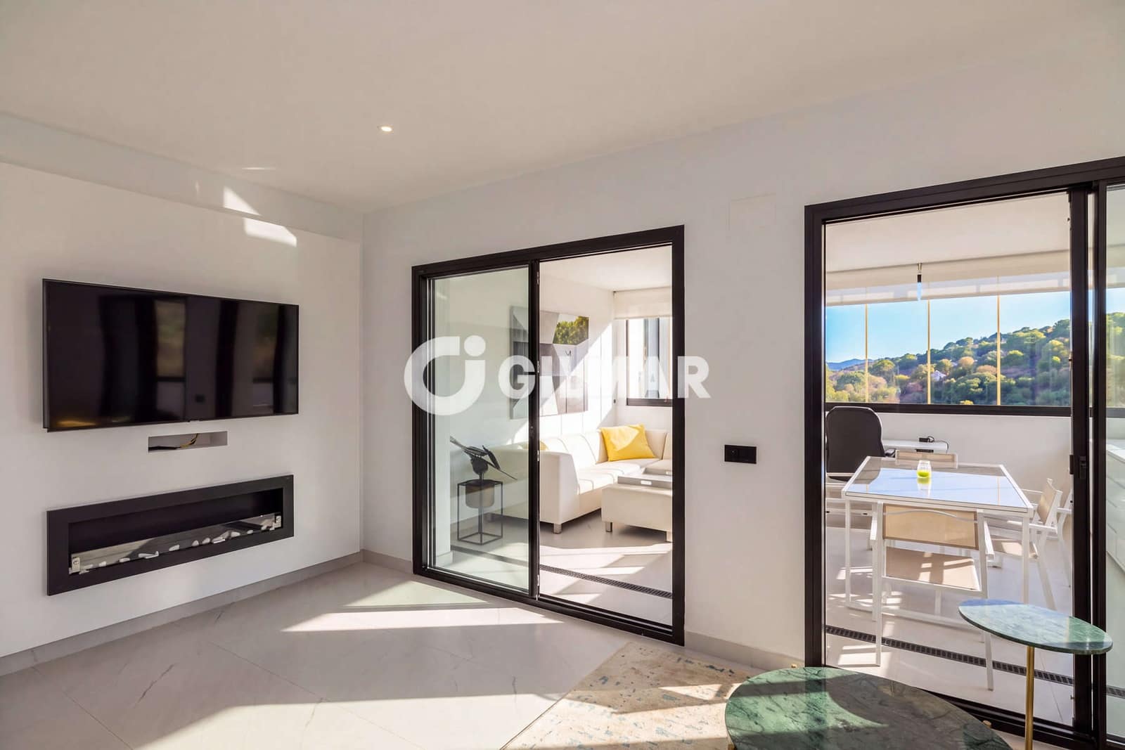 2 bedroom Flat for sale in Estepona with pool garage - € 545,000 (Ref: 10136741)