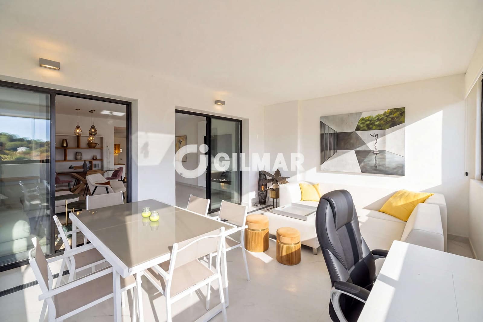 2 bedroom Flat for sale in Estepona with pool garage - € 545,000 (Ref: 10136741)