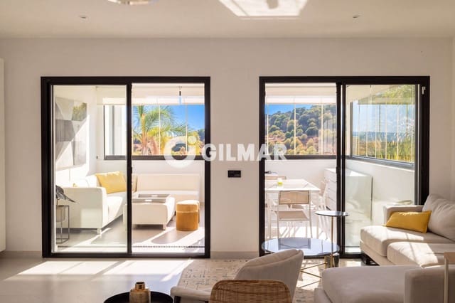Piso de 2 habitaciones en Altos de Estepona, Estepona en venta con piscina garaje - 545.000 € (Ref: 10136741)