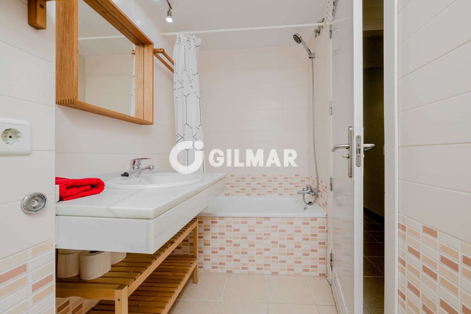 2 bedroom Flat for sale in El Puerto de Santa Maria with pool garage - € 245,000 (Ref: 10138869)