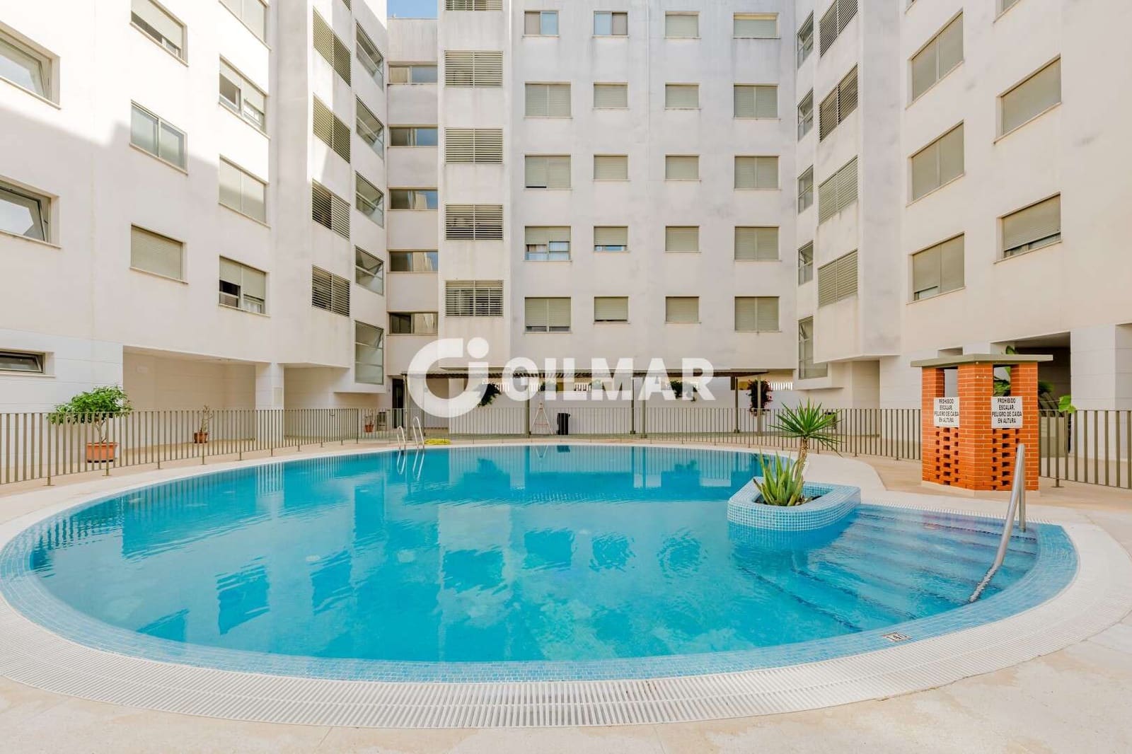 2 bedroom Flat for sale in El Puerto de Santa Maria with pool garage - € 245,000 (Ref: 10138869)