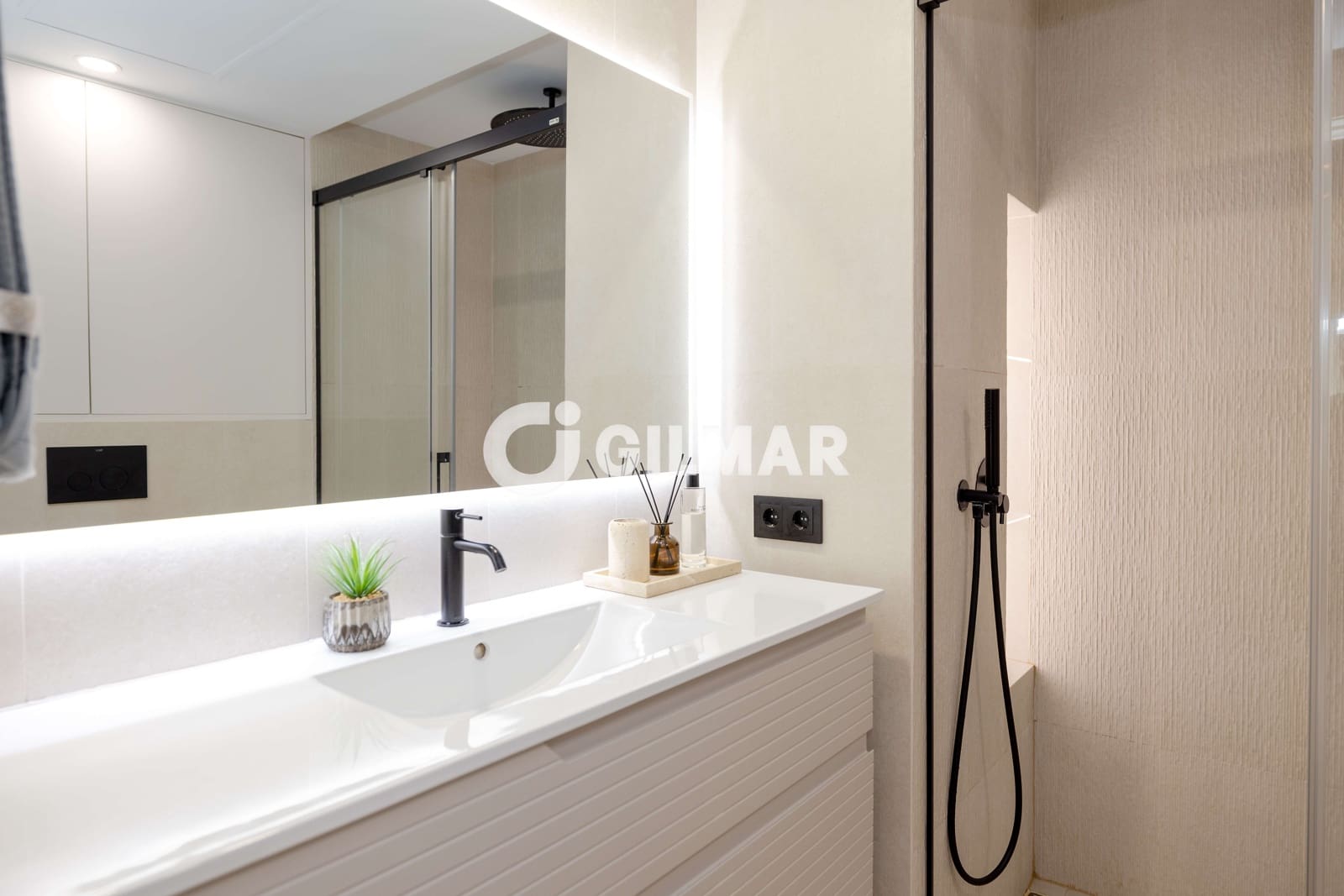 3 camera da letto Appartamento in vendita in Nueva Andalucia con piscina garage - 785.000 € (Rif: 10140098)