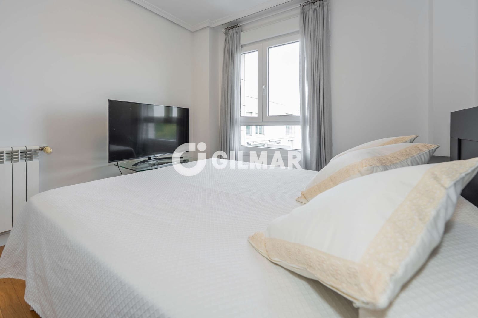3 slaapkamer Penthouse te koop in Alcobendas met zwembad garage - € 1.070.000 (Ref: 10140198)