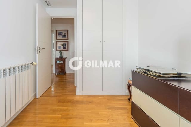 3 quarto Penthouse para venda em Alcobendas com piscina garagem - 1 070 000 € (Ref: 10140198)