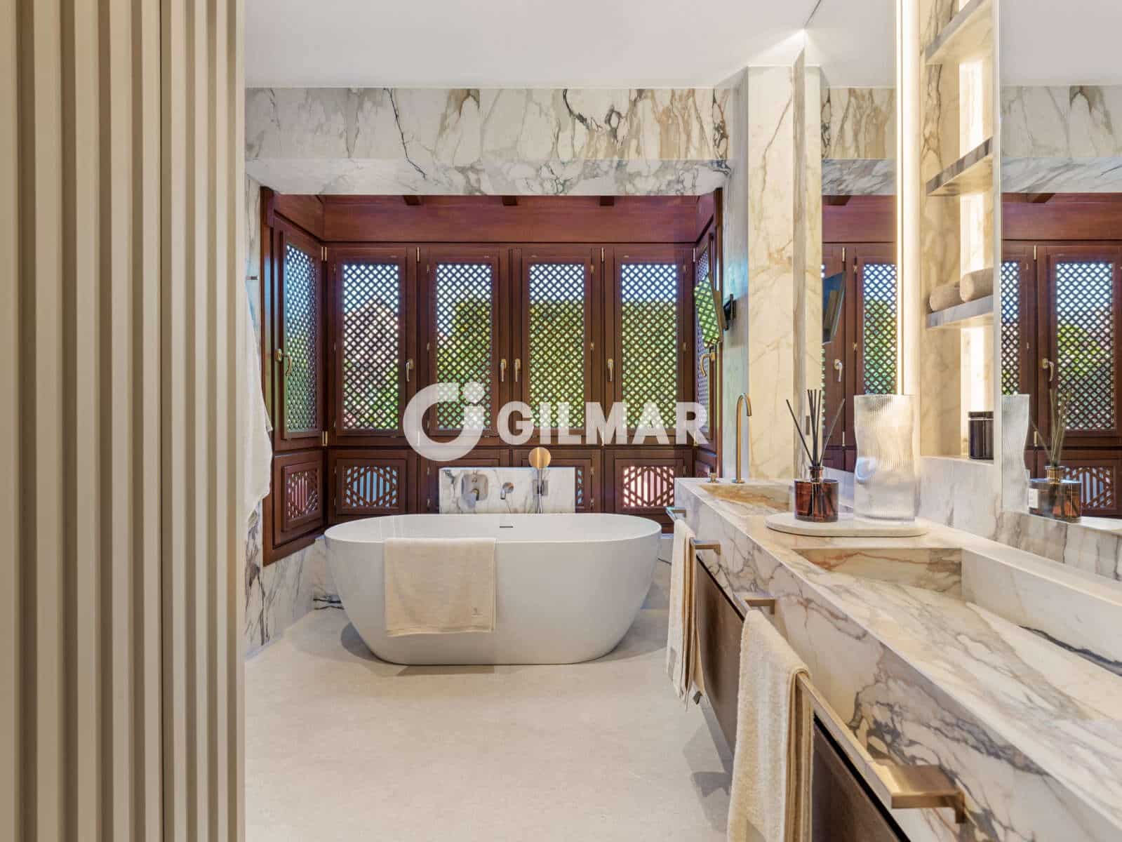 3 camera da letto Attico in vendita in New Golden Mile con piscina garage - 4.995.000 € (Rif: 10141803)