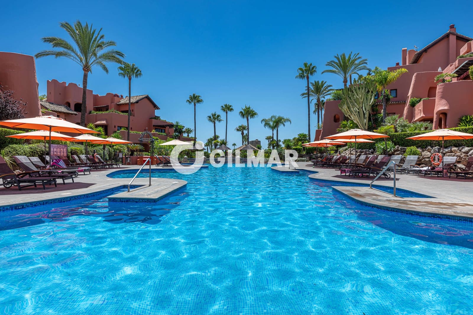 3 camera da letto Attico in vendita in New Golden Mile con piscina garage - 4.995.000 € (Rif: 10141803)