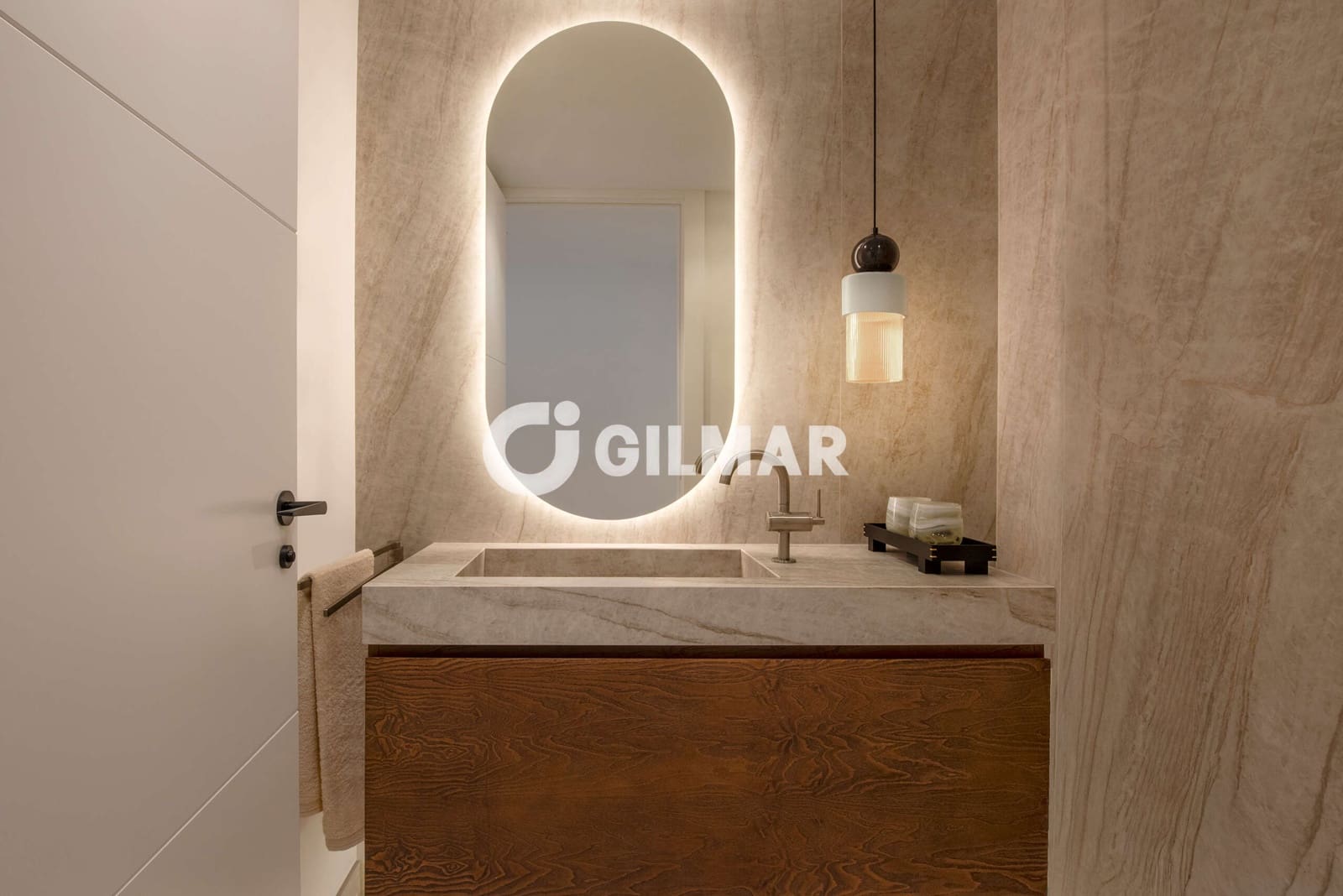 3 bedroom Penthouse for sale in Estepona with pool garage - € 2,495,000 (Ref: 10141804)