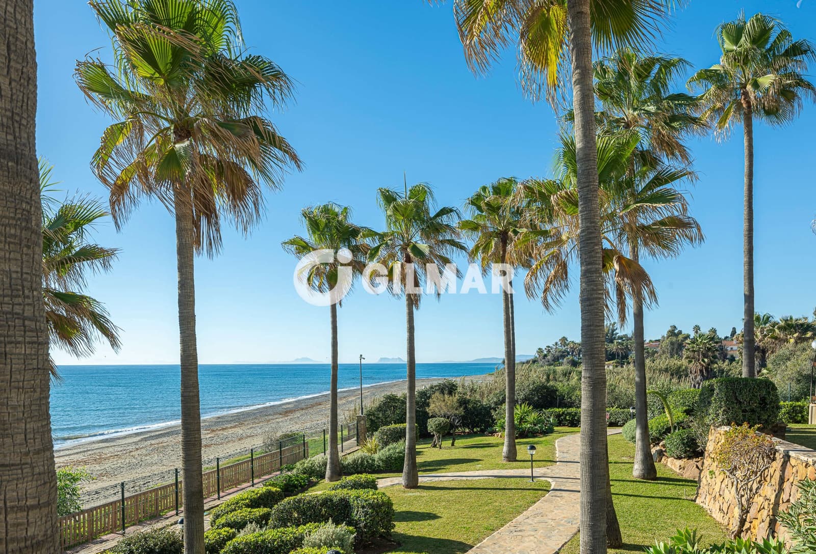3 bedroom Penthouse for sale in Estepona with pool garage - € 2,495,000 (Ref: 10141804)