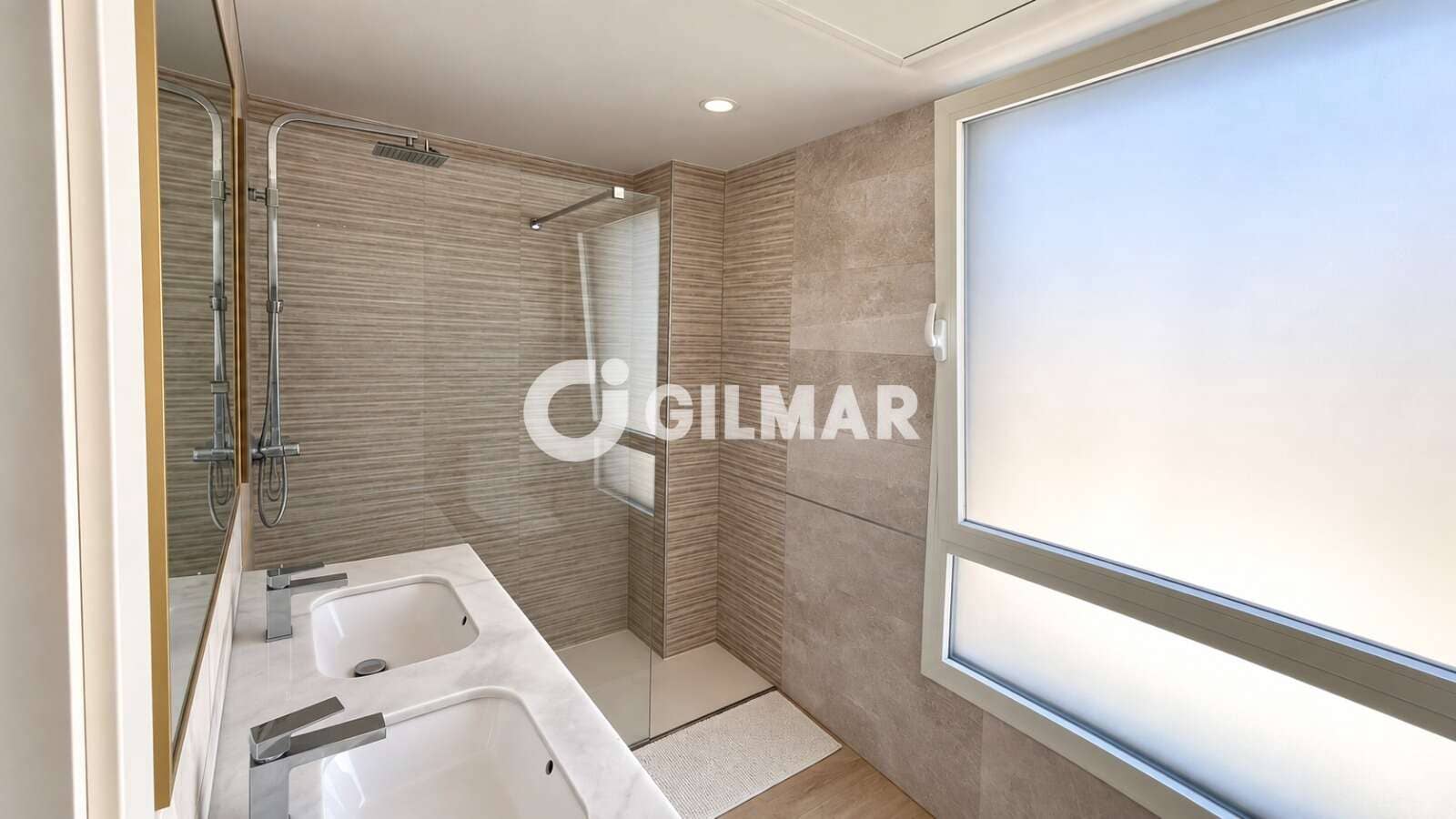 4 chambre Villa/Maison Semi-Mitoyenne à vendre à Jerez de la Frontera - 750 000 € (Ref: 10141808)
