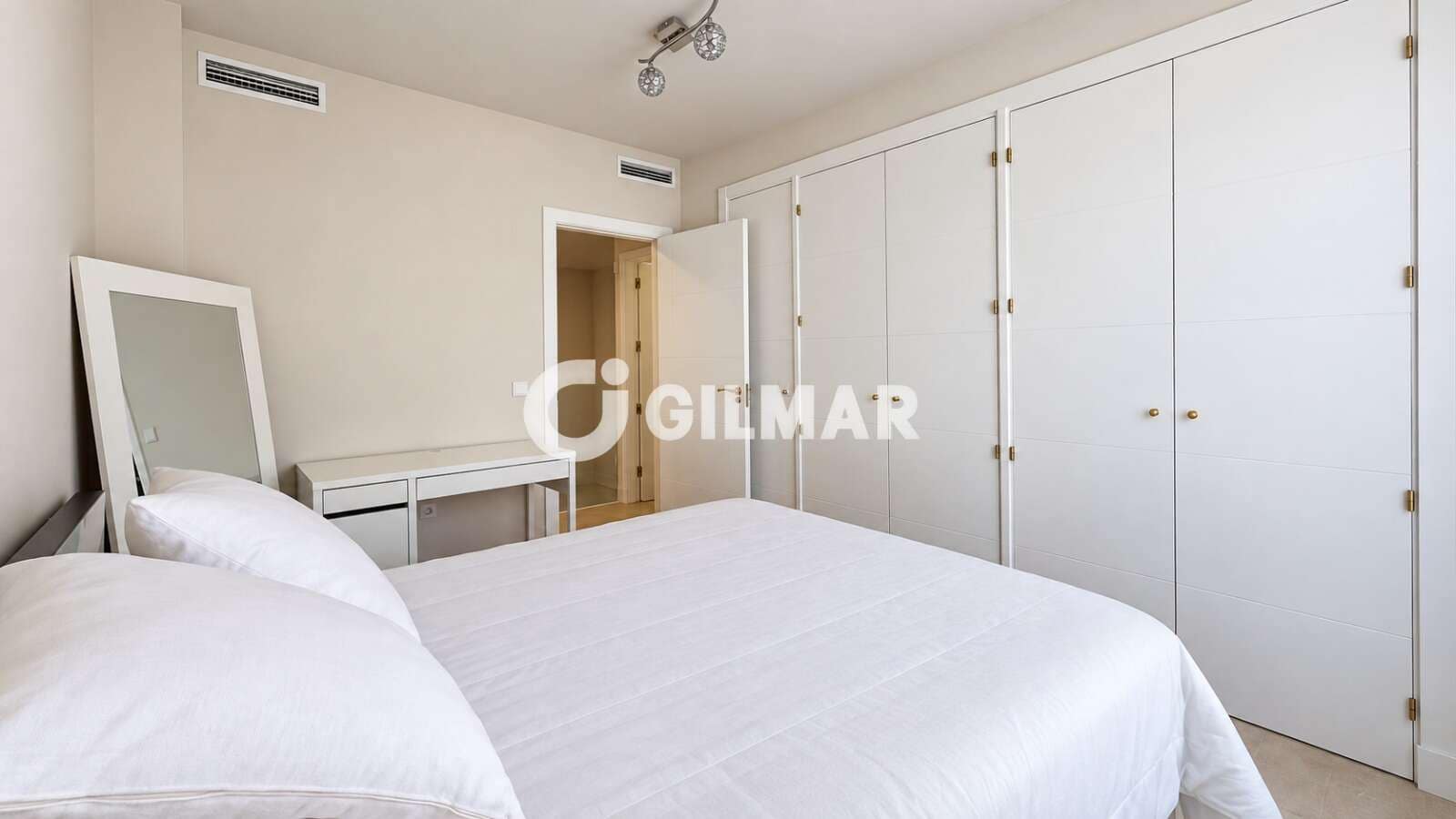 4 chambre Villa/Maison Semi-Mitoyenne à vendre à Jerez de la Frontera - 750 000 € (Ref: 10141808)