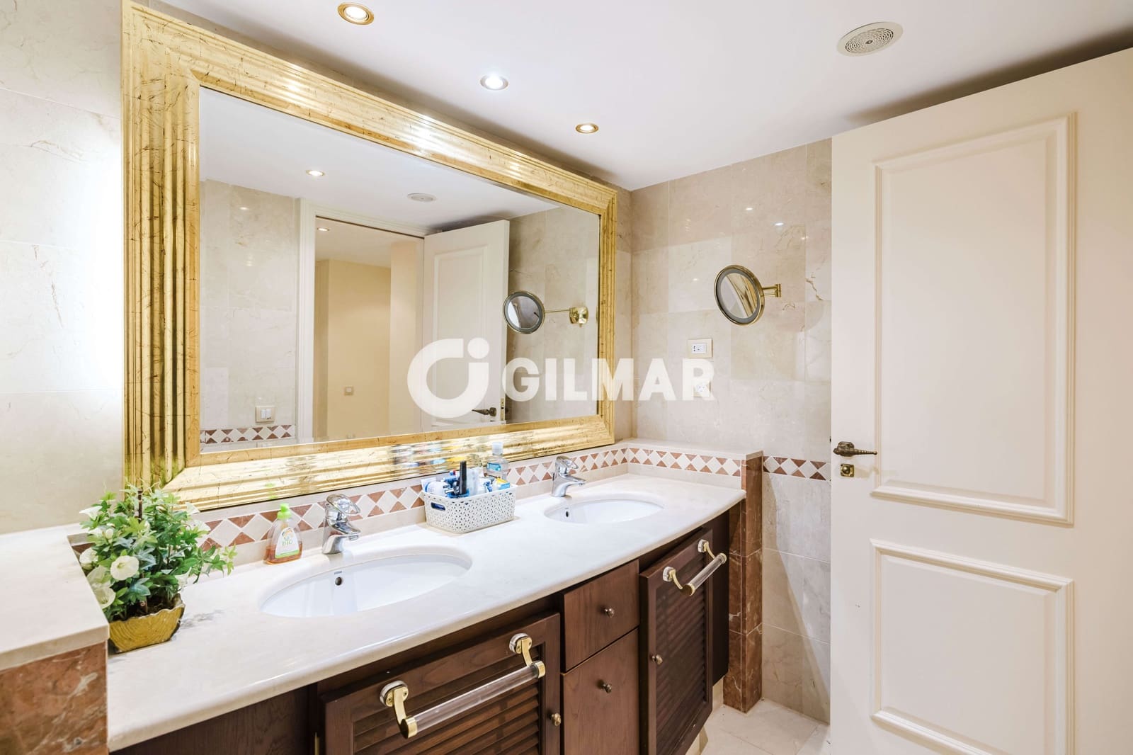 2 quarto Apartamento para venda em New Golden Mile com piscina - 995 000 € (Ref: 10141809)