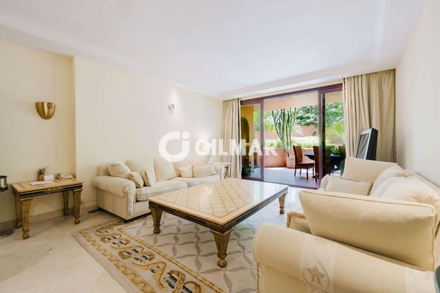 2 quarto Apartamento para venda em New Golden Mile, Estepona com piscina - 995 000 € (Ref: 10141809)