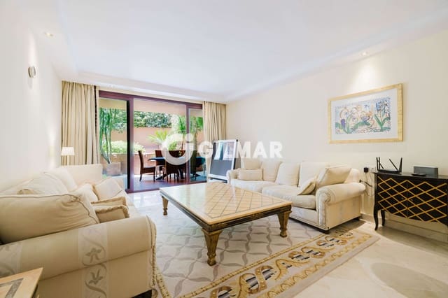 2 quarto Apartamento para venda em New Golden Mile, Estepona com piscina - 995 000 € (Ref: 10141809)