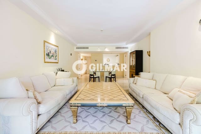 2 quarto Apartamento para venda em New Golden Mile, Estepona com piscina - 995 000 € (Ref: 10141809)