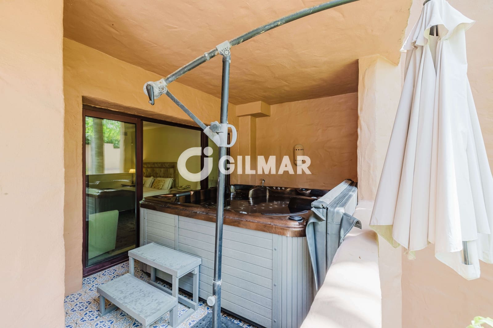 2 quarto Apartamento para venda em New Golden Mile com piscina - 995 000 € (Ref: 10141809)