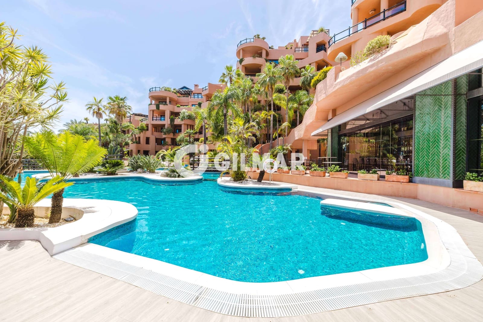 2 quarto Apartamento para venda em New Golden Mile com piscina - 995 000 € (Ref: 10141809)