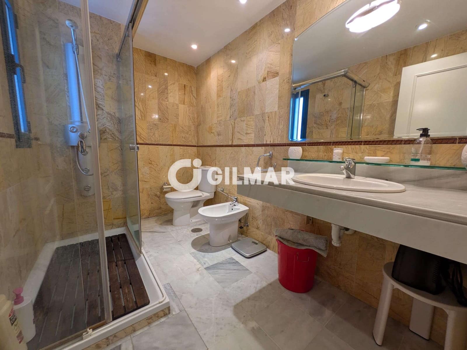 3 bedroom Flat for sale in Marbella with pool garage - € 750,000 (Ref: 10145084)