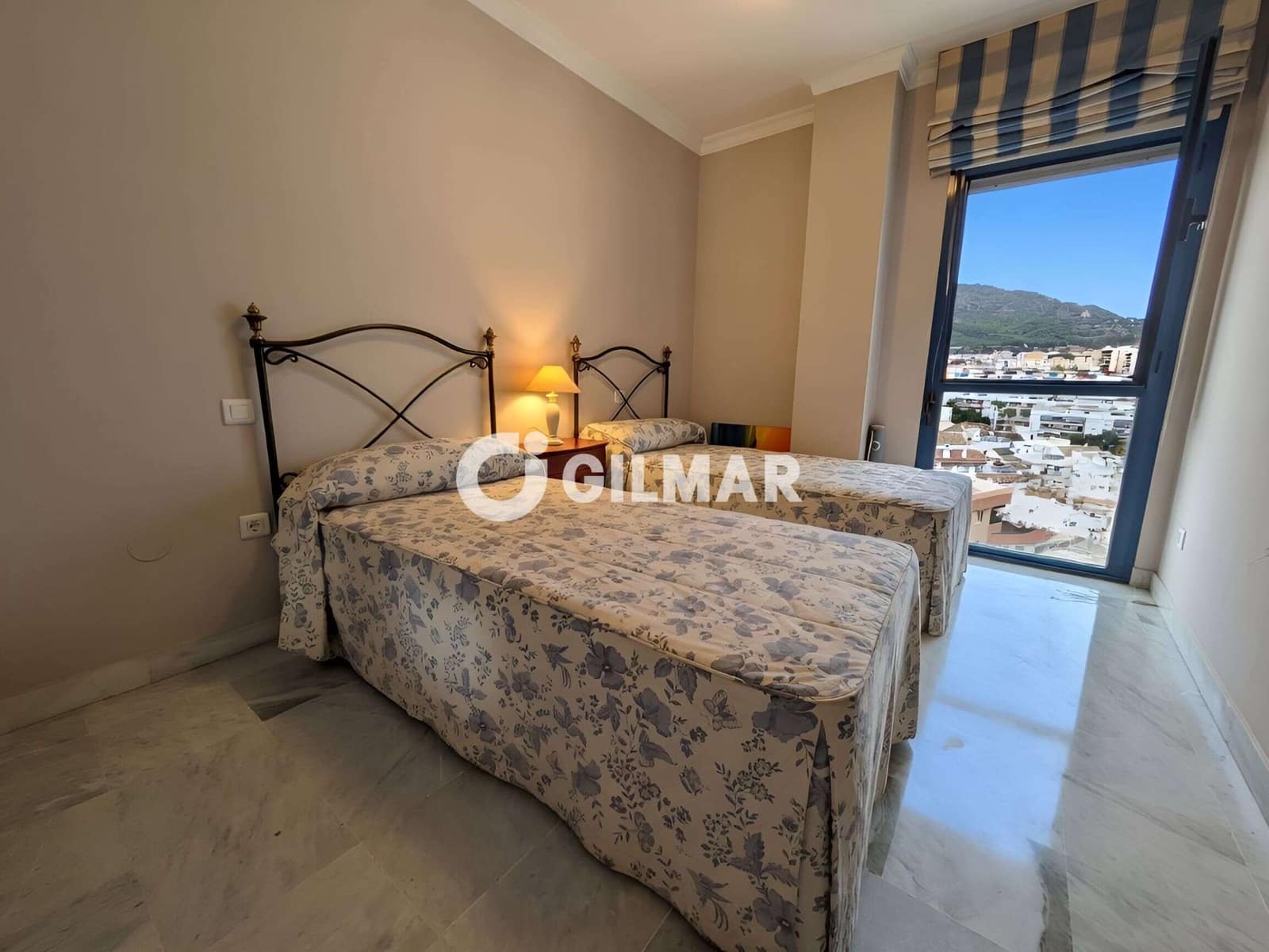 3 bedroom Flat for sale in Marbella with pool garage - € 750,000 (Ref: 10145084)