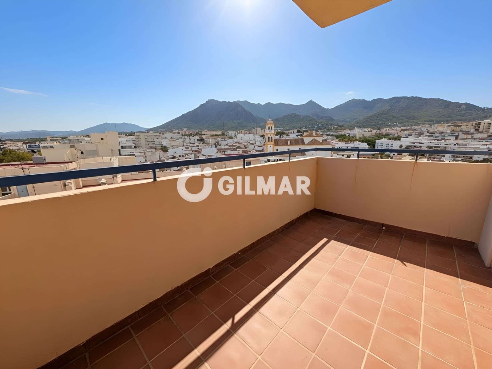 3 bedroom Flat for sale in Marbella with pool garage - € 750,000 (Ref: 10145084)