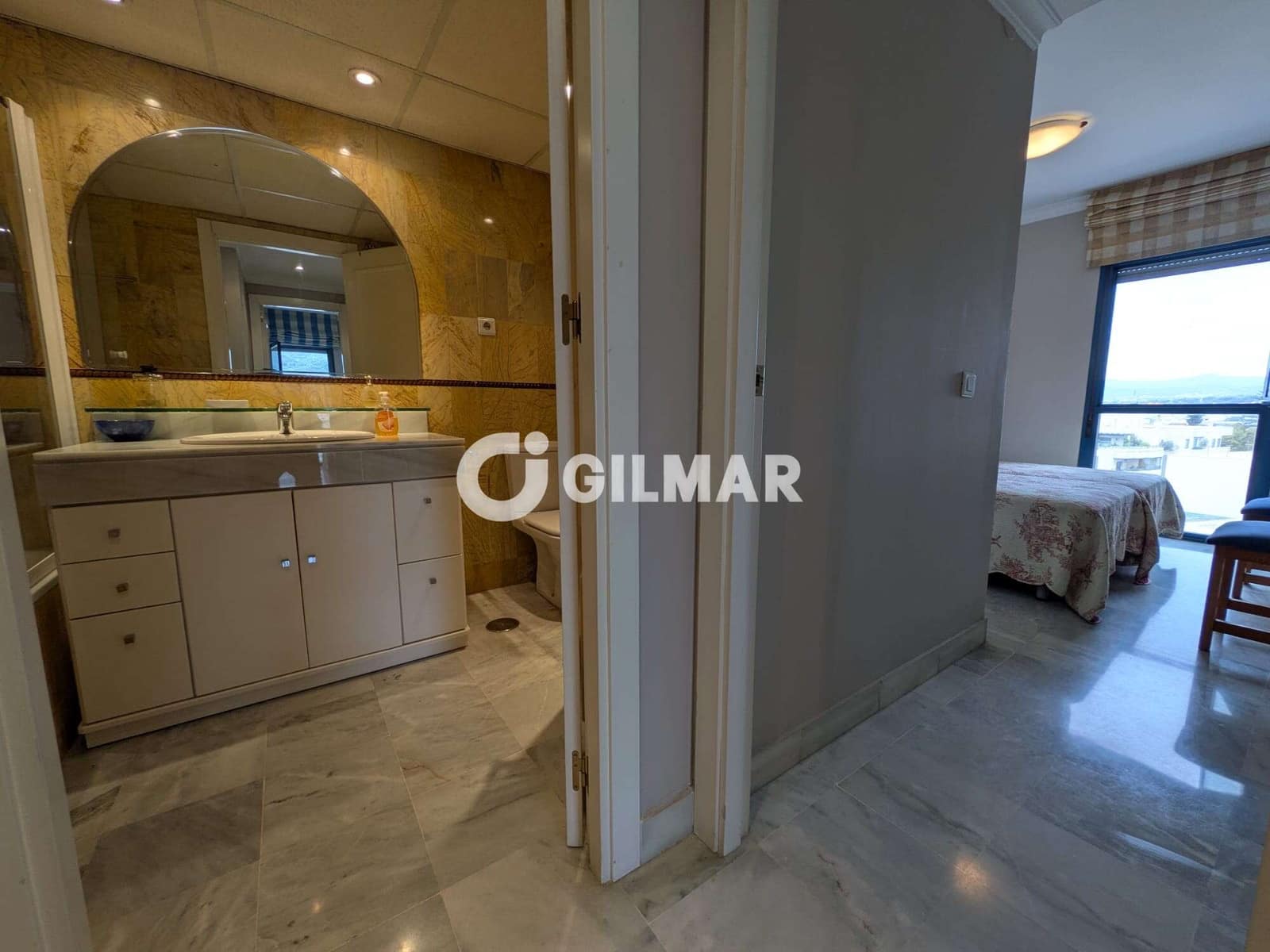 3 bedroom Flat for sale in Marbella with pool garage - € 750,000 (Ref: 10145084)