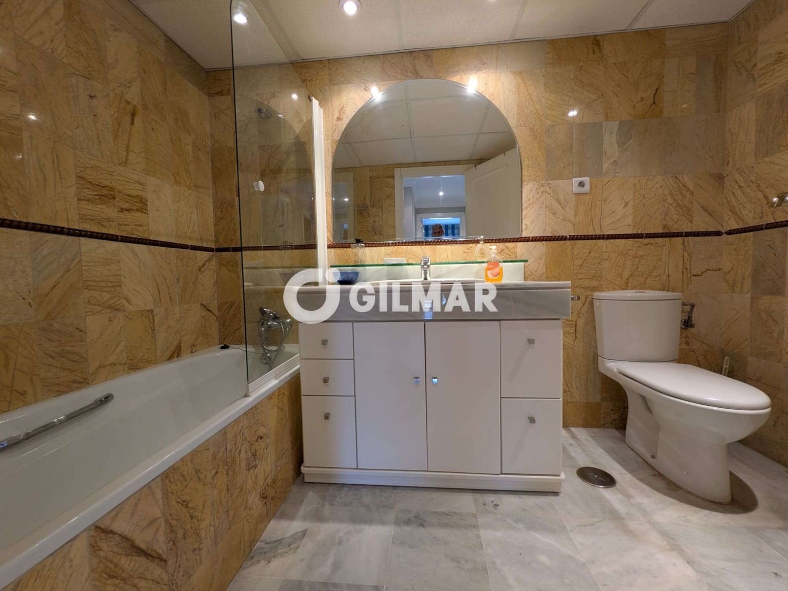 3 bedroom Flat for sale in Marbella with pool garage - € 750,000 (Ref: 10145084)