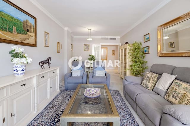 3 makuuhuone Asunto myytävänä paikassa Casco Antiguo, Marbella mukana uima-altaan 
autotalli - 750 000 € (Ref: 10145084)