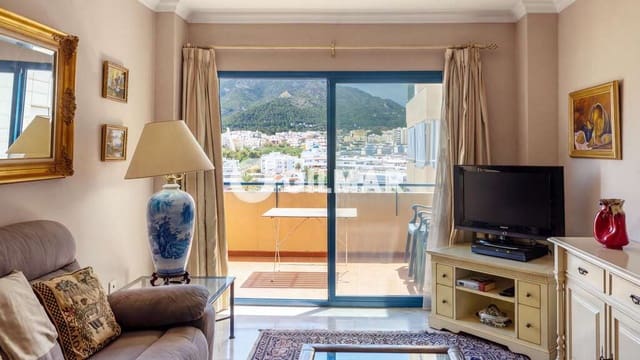 Piso de 3 habitaciones en Casco Antiguo, Marbella en venta con piscina garaje - 750.000 € (Ref: 10145084)
