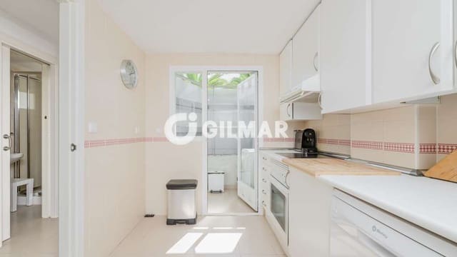 3 sovrum Lägenhet till salu i Chipiona med pool garage - 360 000 € (Ref: 10145356)