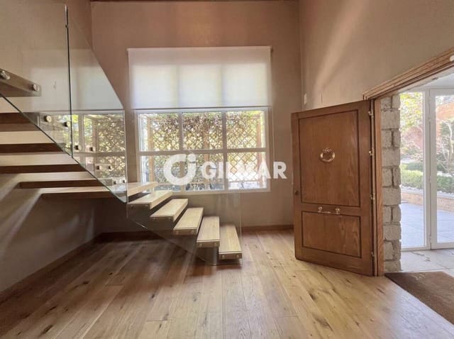 3 slaapkamer Rijtjeshuis te koop in Mirasierra, Madrid stad met zwembad garage - € 2.100.000 (Ref: 10154258)