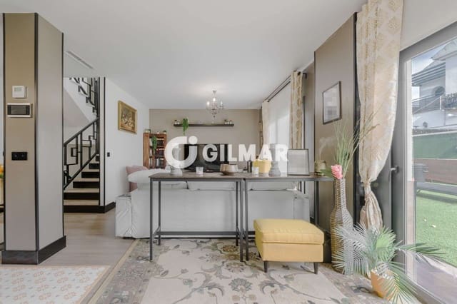 4 sypialnia Dom blizniak na sprzedaż w Jerez de la Frontera z basenem garażem - 569 000 € (Ref: 10154351)