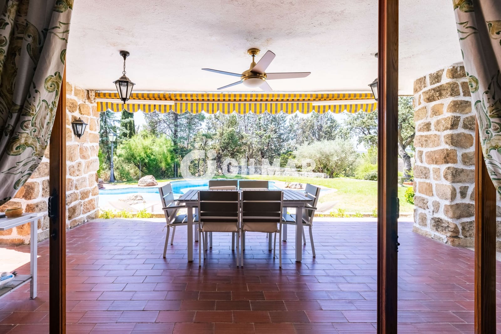 7 chambre Villa/Maison à vendre à Algete avec piscine garage - 1 585 000 € (Ref: 10154352)